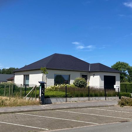Huswell - Spacious Bungalow With Garden Near The Beach & Sea Middelkerke Exterior photo