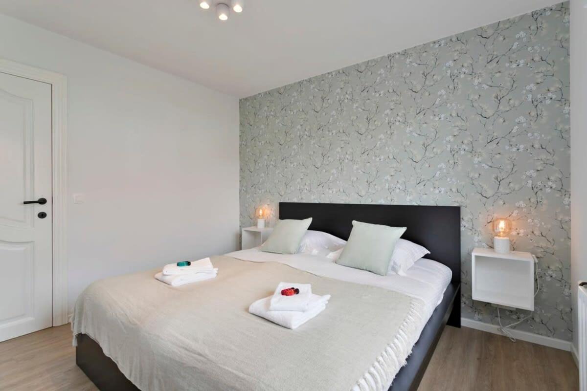 Huswell - Spacious Bungalow With Garden Near The Beach & Sea Middelkerke Exterior photo