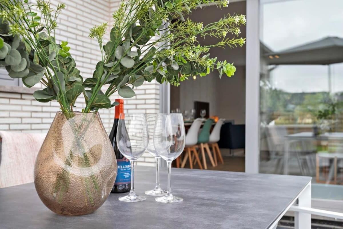 Huswell - Spacious Bungalow With Garden Near The Beach & Sea Middelkerke Exterior photo